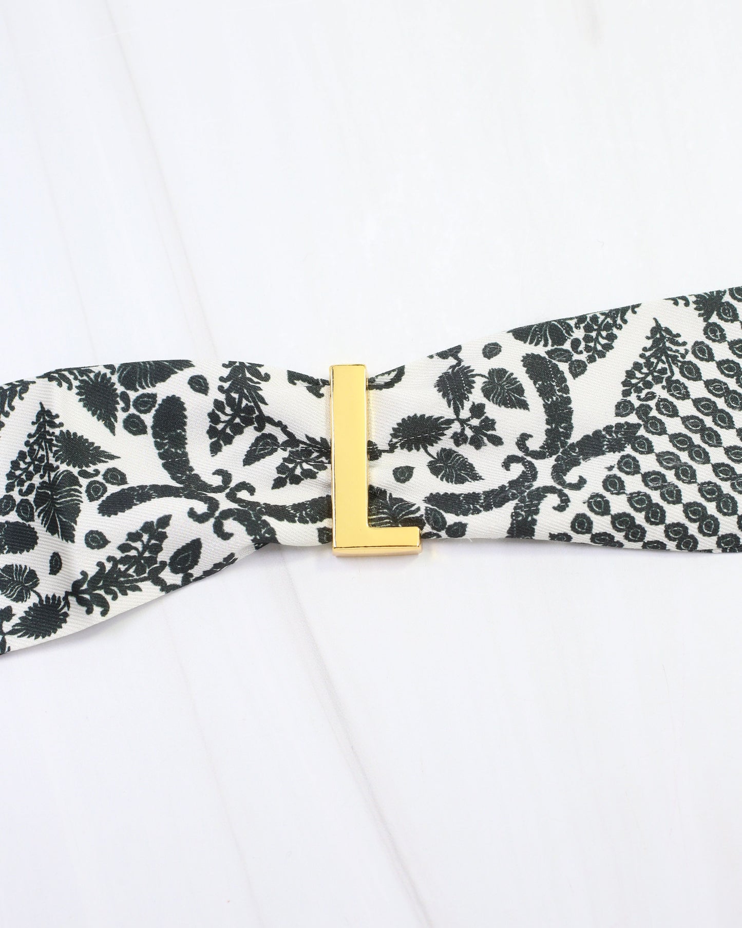 Arlett Initial Scarf Slide L Gold
