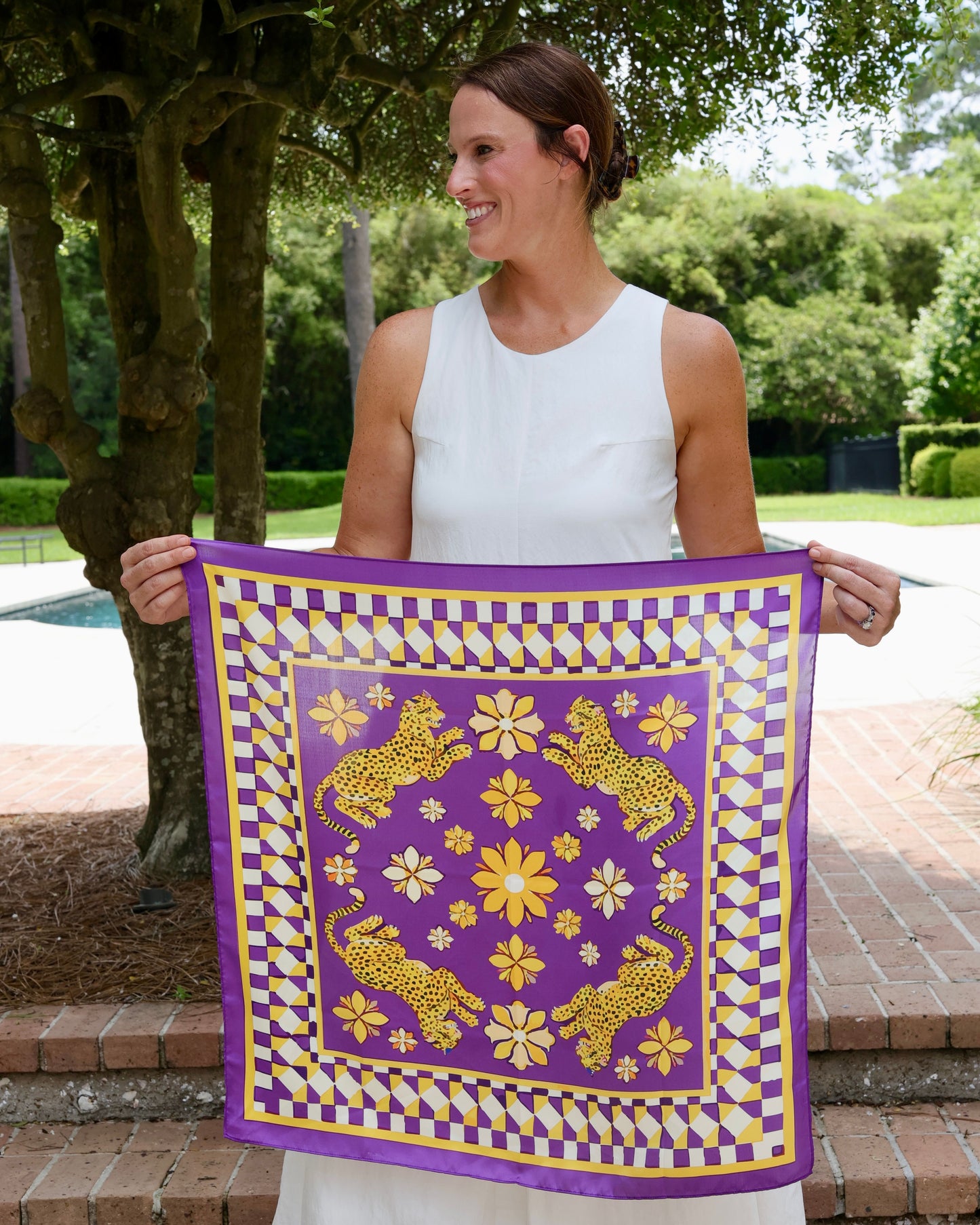 Hollis Scarf Medium Purple Gold