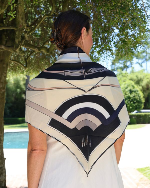 Bow and Arrow Shawl Black