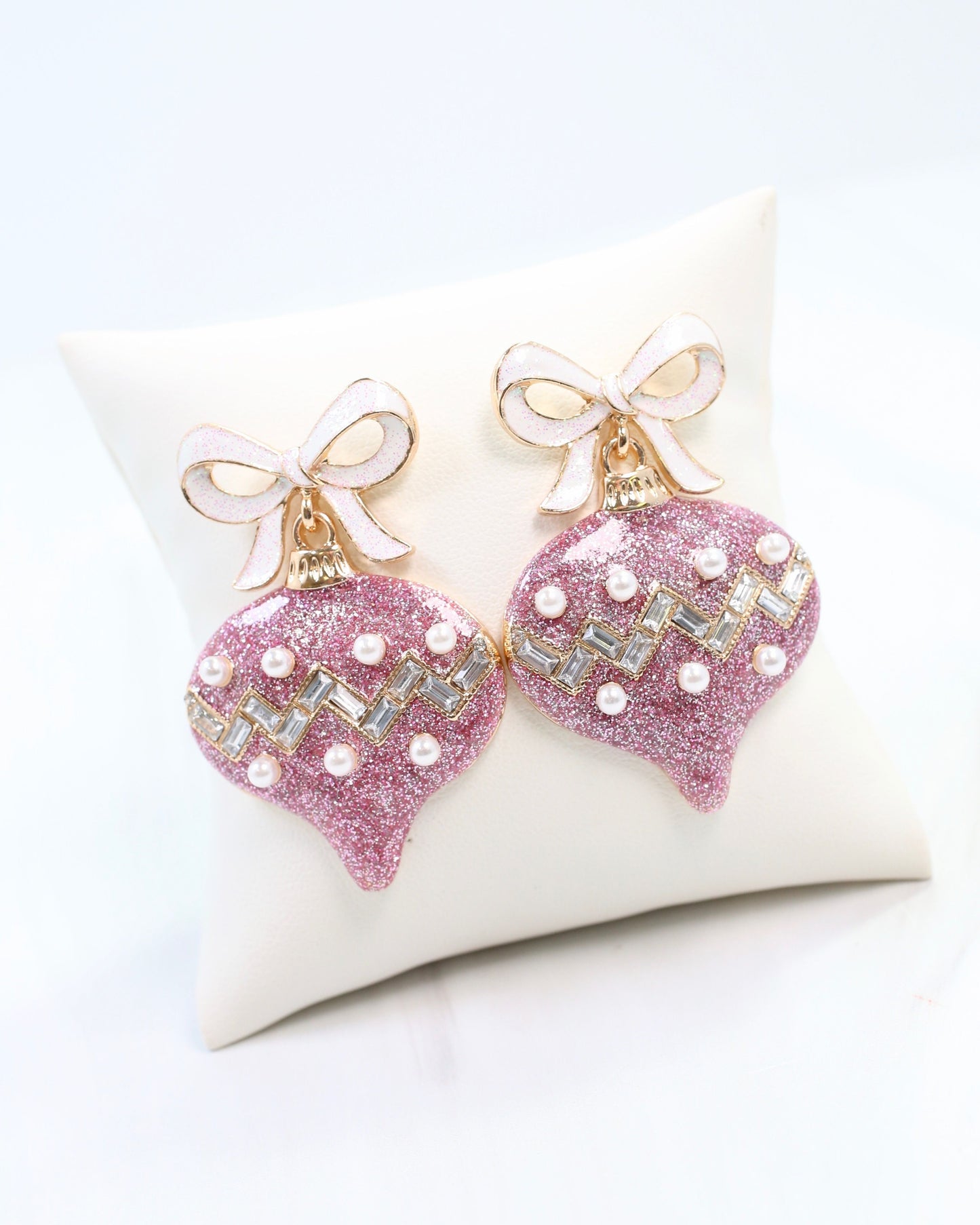 Bridger Bow and Ornament Earring Pink