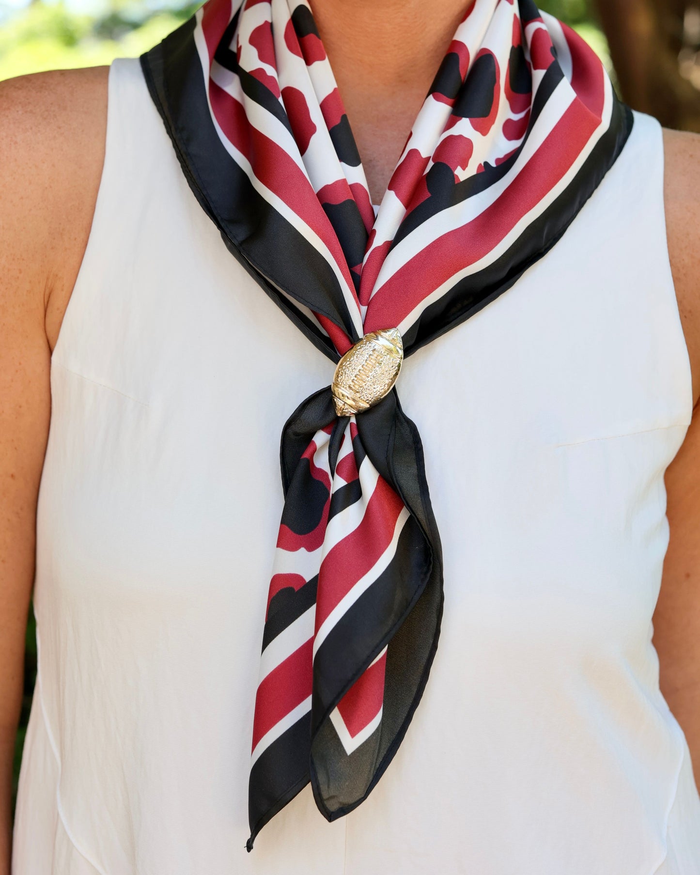 Meredith Spotted Scarf Medium Garnet Black