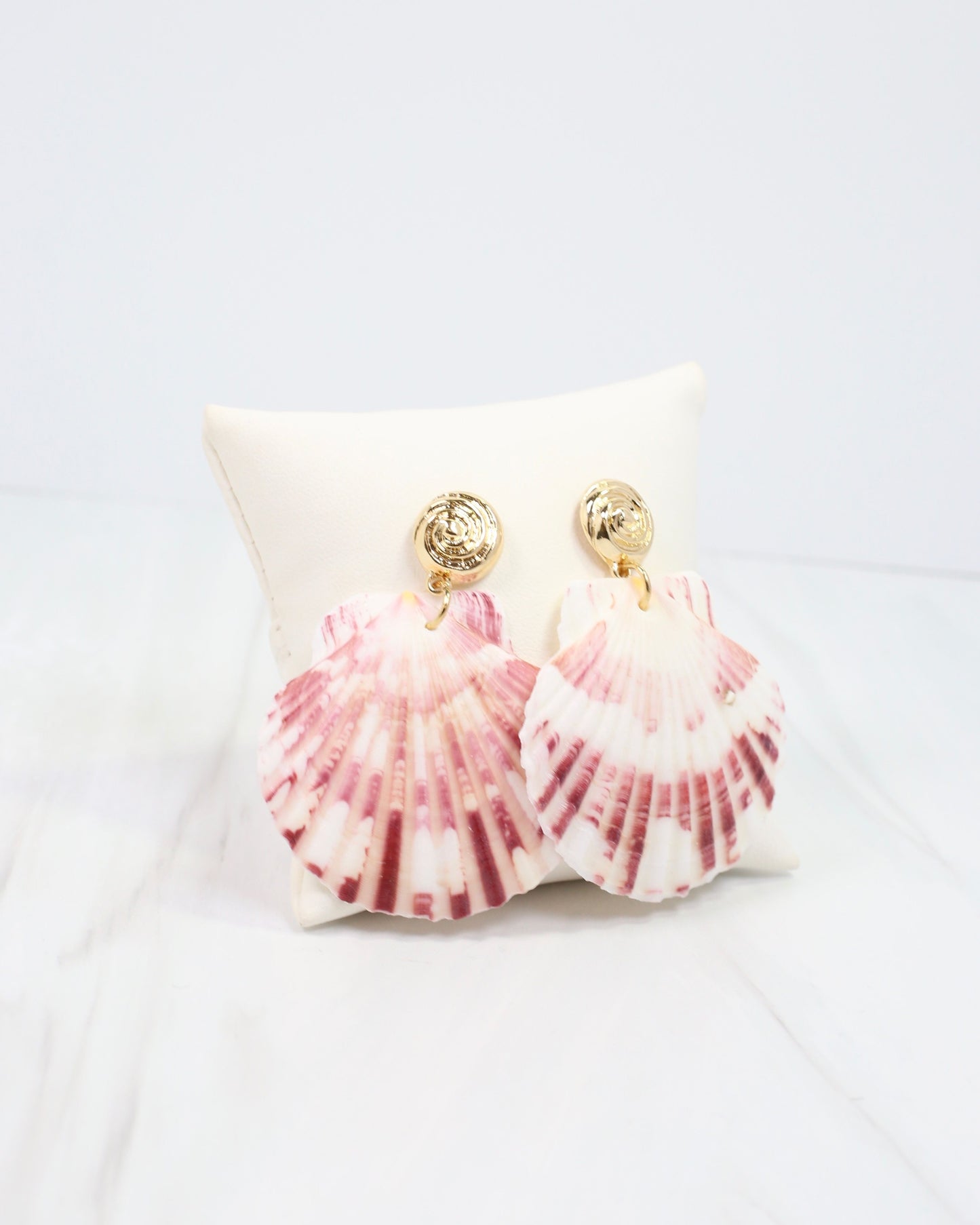 Sallisaw Shell Dangle Earring Natural