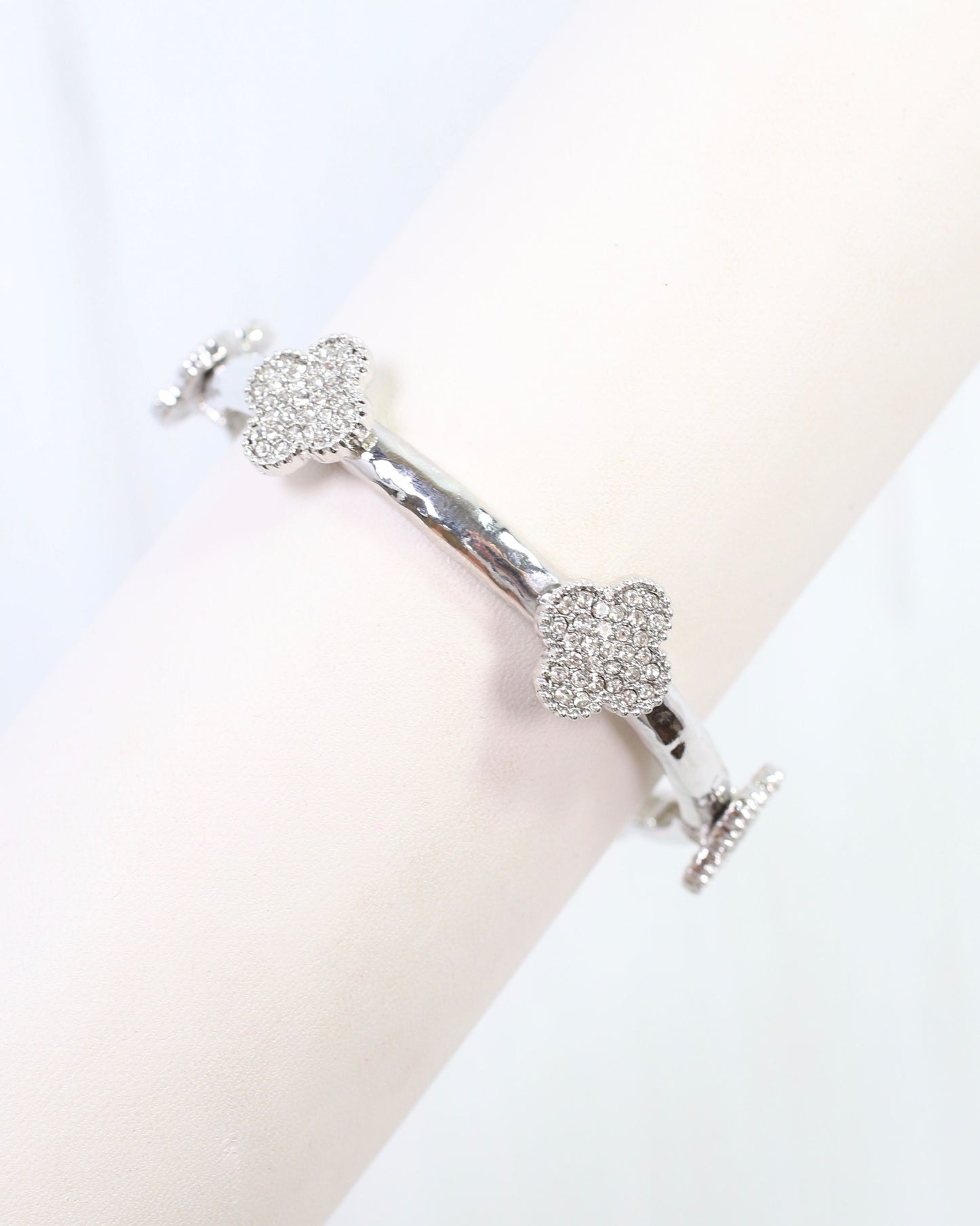 Dion CZ Clover Stretch Bracelet Silver