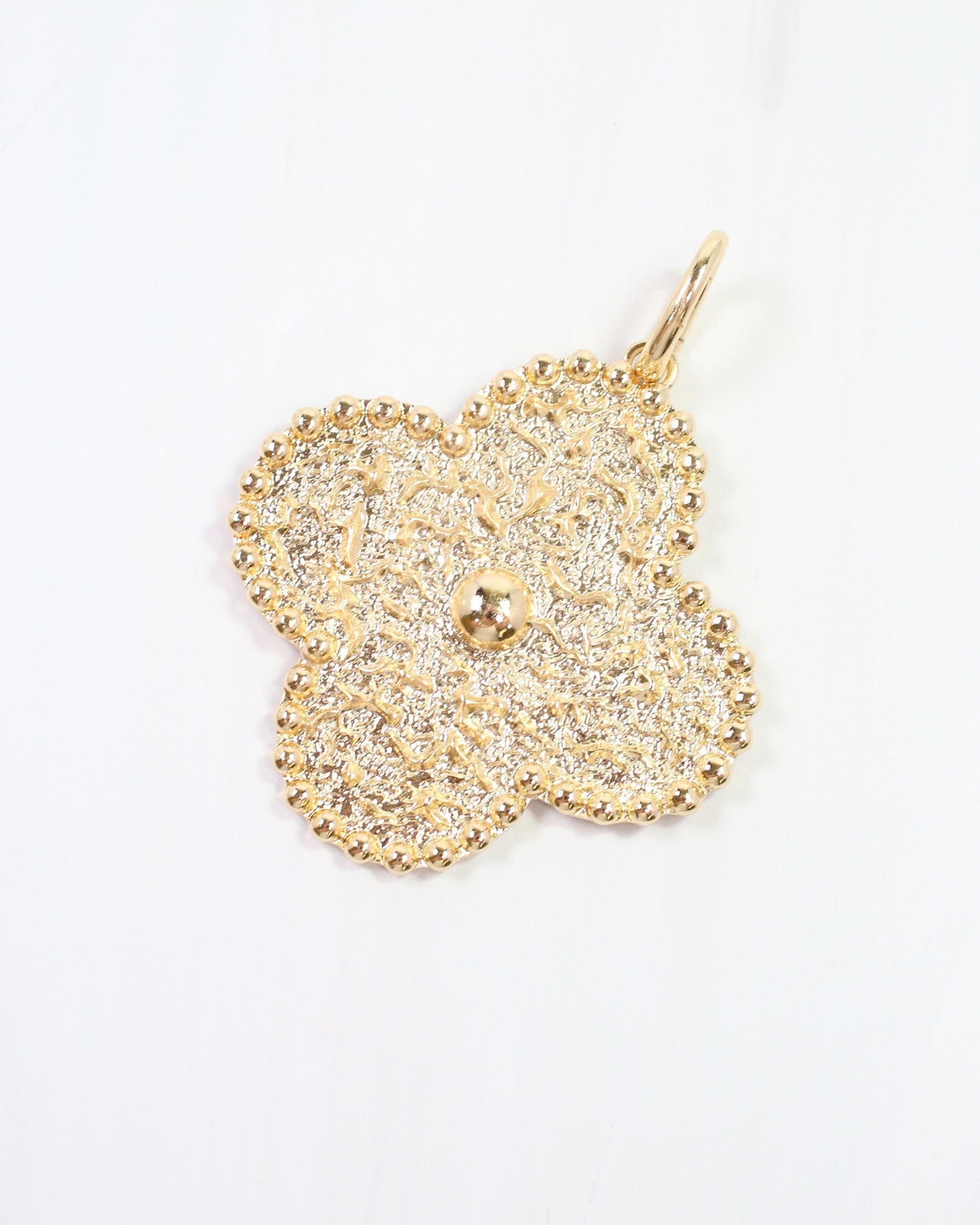 Camden Large Clover Charm Gold