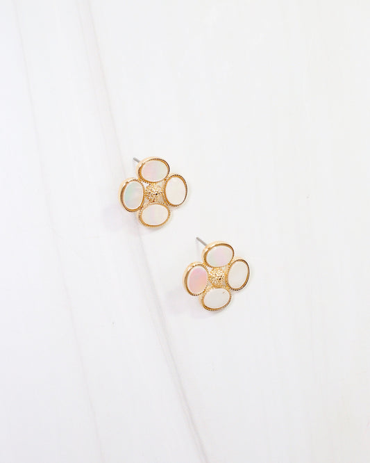 Centralia Flower Stud Earring Mother Of Pearl